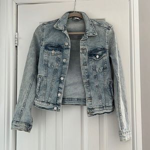 DENIM JACKET